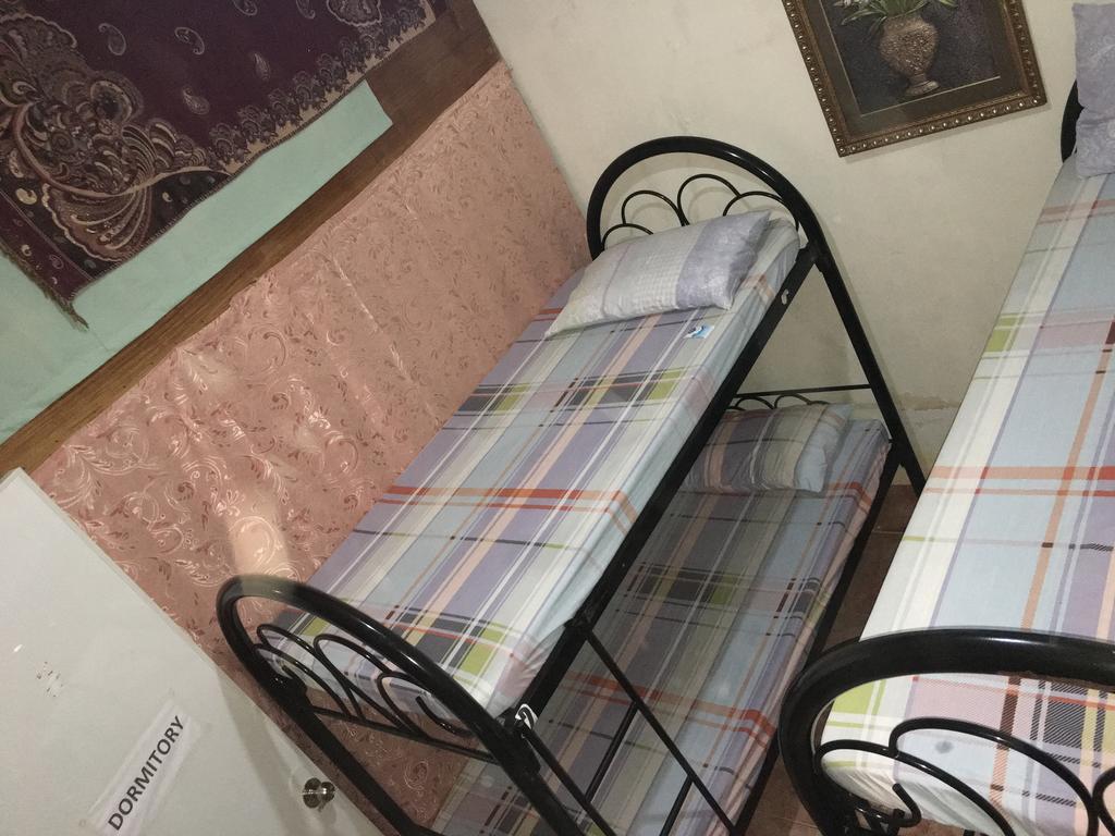 Lagrosa Backpackers Hotel Coron Exterior photo